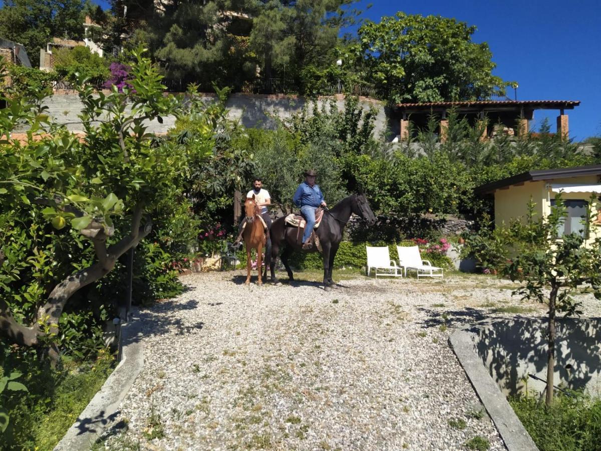 Casa Marietta Villa Forza dʼAgro Екстериор снимка